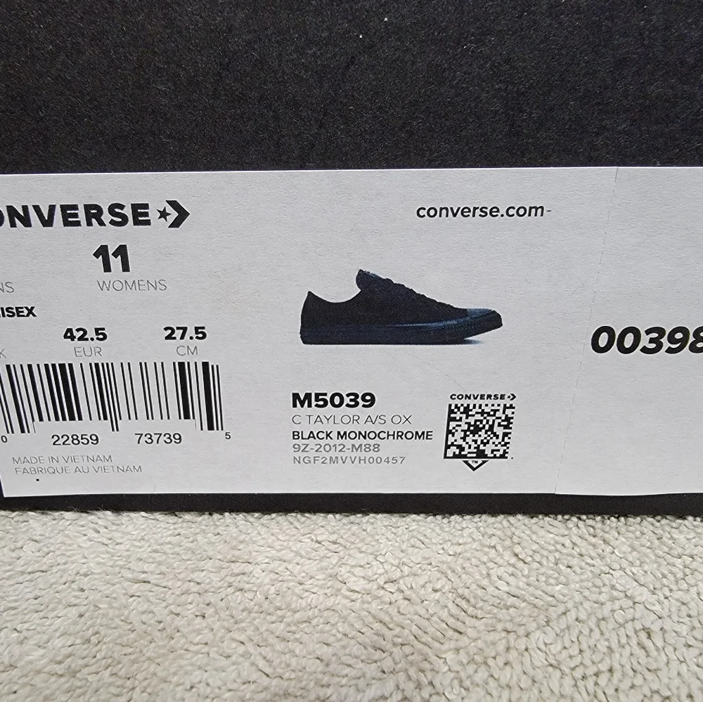 Converse - Picture 8 of 8
